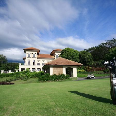 Finna Golf & Country Club Prigen Exterior foto