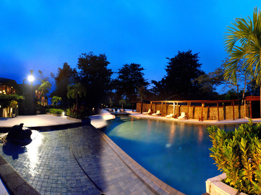 Finna Golf & Country Club Prigen Exterior foto